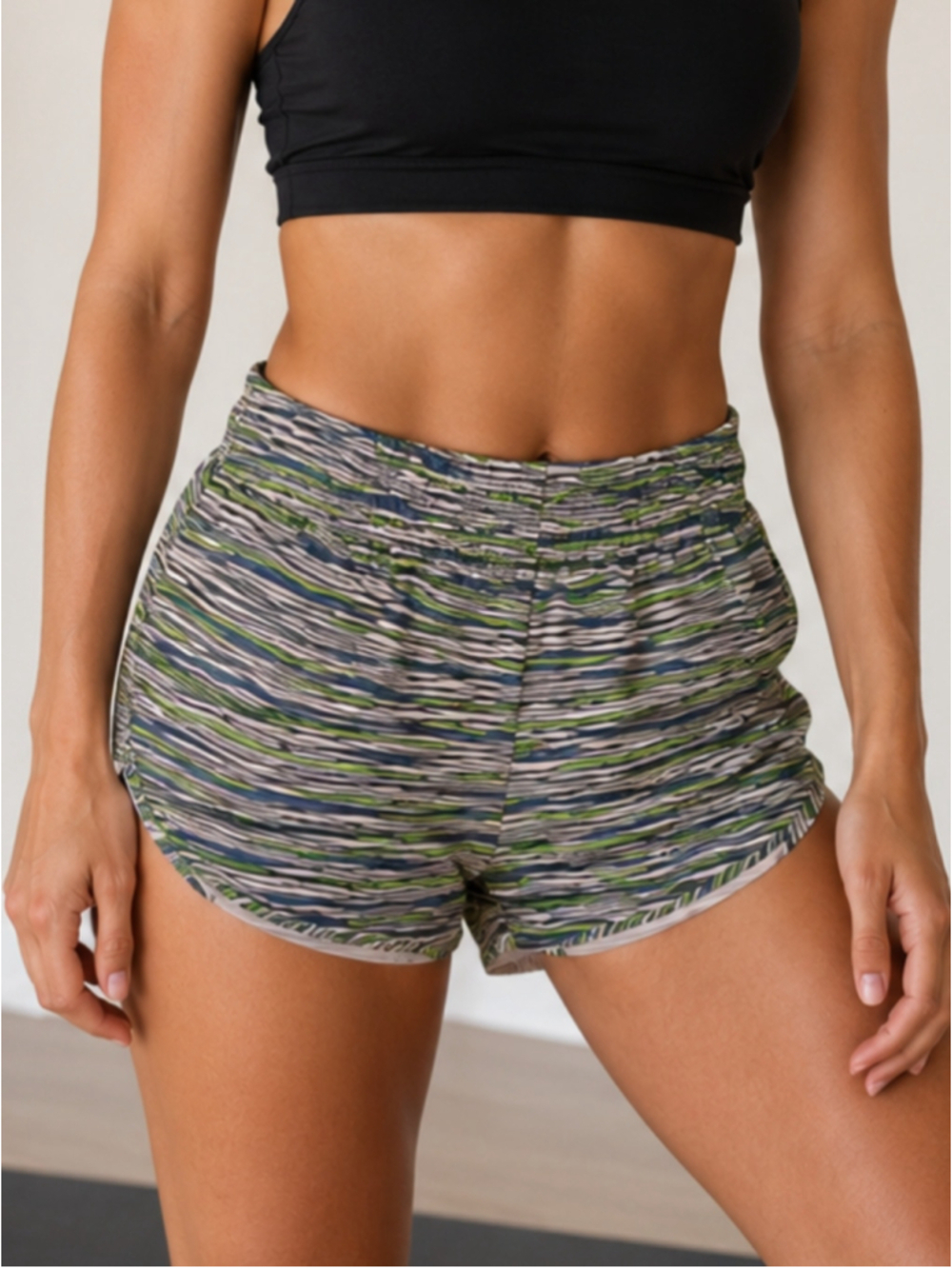 Nike Dri-Fit Equilibrium Modern Tempo Running Shorts Women's Size M Like New
